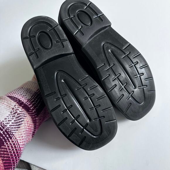 Nordstrom Rack Black Loafers Boys Dress Shoes - Size 5 - Picture 5 of 6